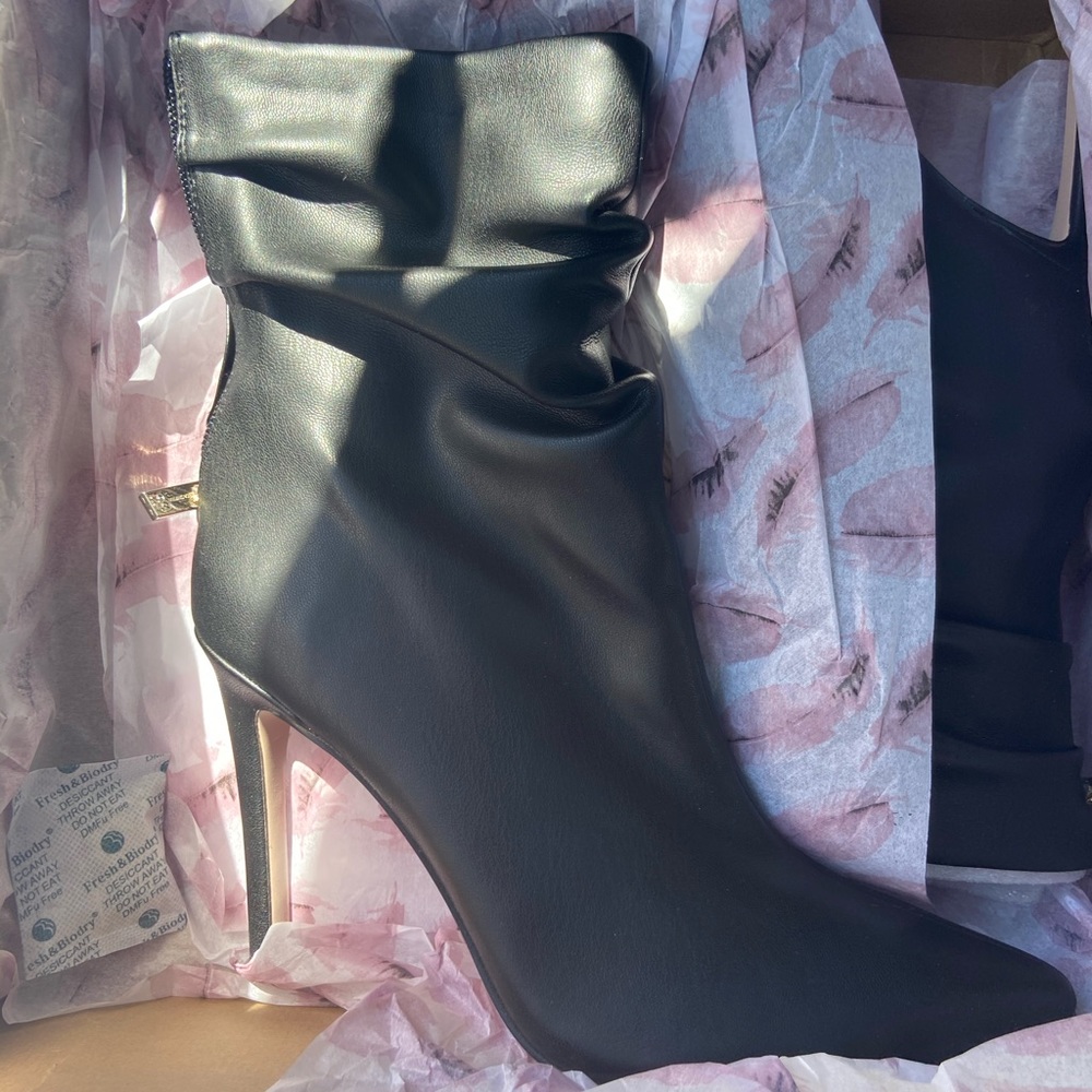 Brand new never worn Jessica Simpson stiletto boot